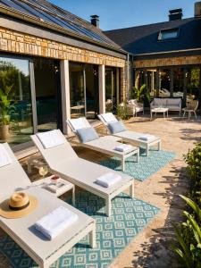 Cha Cha de Loup-B&B-Vakantiewoning met verwarmd binnenzwembad en groot zonneterras in de Ardennen