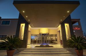 Arty Grand Hotel