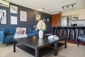Stylish 2BR City Flat Modern Design and Comfort