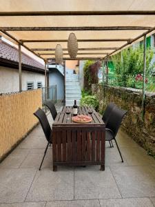 Charming and Typical Cottage with Private Pergola