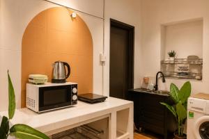 Saigon Hideout New World View - Romantic Stay, Netflix & Bathtub District 1