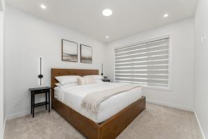 Modern 5BR Home Near Rogers Place & NAIT