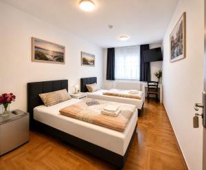 Stendaler Apartments