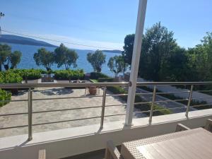 Enigma Boutique Houses Vraxos