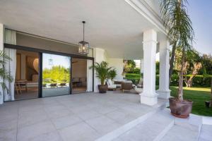 Luxurious 7-Bedroom Holiday House in Marbella