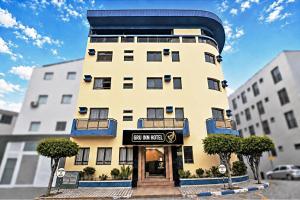 Gru Inn Hotel