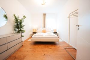 Premium 4BR Apartment, Stunning Views Overlooking the Central Station