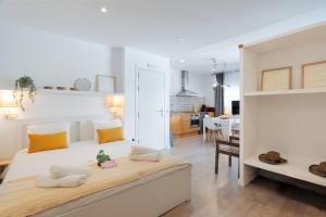Studio 50m from Beach - Pedro by Palmera