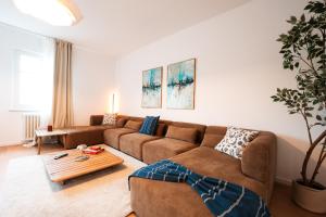 Premium 4BR Apartment, Stunning Views Overlooking the Central Station