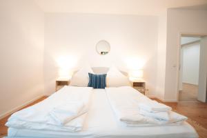 Premium 4BR Apartment, Stunning Views Overlooking the Central Station