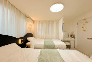 8인독채,무료짐보관,무료세탁,사당역,이수역, 강남,이태원,코엑스,명동,동대문,홍대