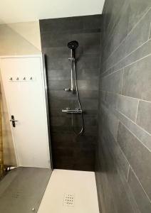 Élégant T3 avec Piscine, Terrasse, Parking, 6 Pers