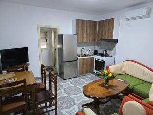 Revi Homestay Durrës 1