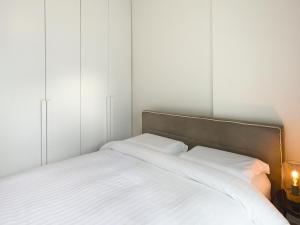 Twin Superior Suites-2nd floor-balcony-250m metro station
