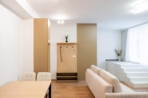 Castle Hill Terrace Apartment