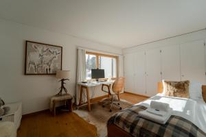 Luxury Chalet in Laax with Stunning Views