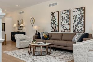 New Build Near Notre Dame 5BR 45BA