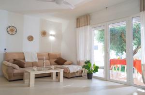 Casa Delicias con Piscina Privada BBQ 6PAX Playa by Marina Alta Holidays