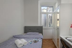 Anna 4-Bedroom City Apartment - Happy Rentals