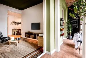 Spacest - Carrer dEnric Granados C