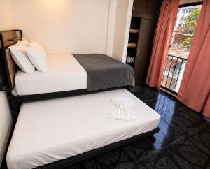 Aparta Suites Torre de Prado 401 Apartamento para 6 Personas