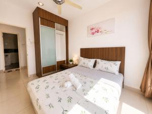 Mansion One l Luxe Family Retreat SEAVIEW l Gleneagle l by PSH