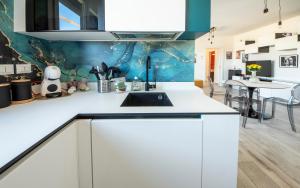 HouSmart Greta Garbo 12