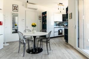 HouSmart Greta Garbo 12