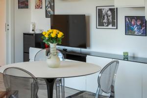 HouSmart Greta Garbo 12