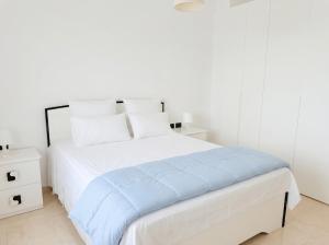 Beachfront- Sea View Holiday Home 105