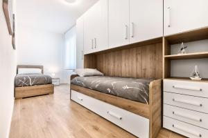 Sand Beach House - Host Solution