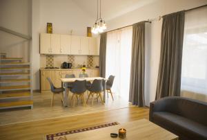 4 Fa Apartmanok
