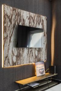 Sunset Apartment 1BR Escape by PikHost
