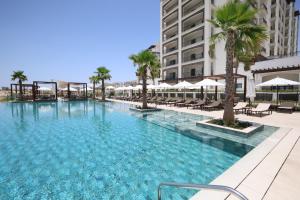 Classy 2BR Yas Golf Collection near Yas Mall