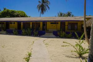 Vicky Island Beach House in the Rosario Islands