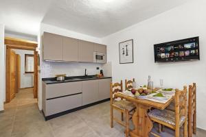 Rochebrune Apartments in Ski Resort