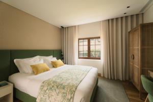 Constance Retreat - Douro Verde by FERO
