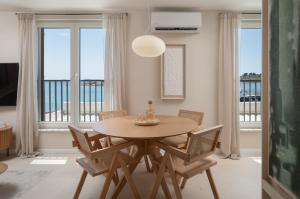 Seaview Apartments