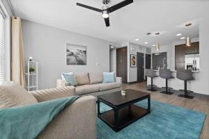 City View Getaway 2BR Near Broadway & Gulch