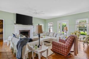Genesis Country Estate - Courtneys Suite