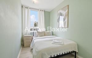Three Bedroom Duplex Apt in Oval Estate | Balcony