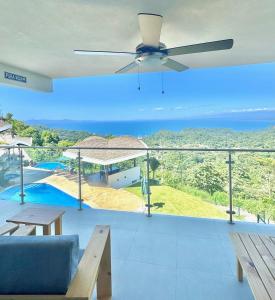 Ocean-View Condo with Infinity Pool Sunset Escape