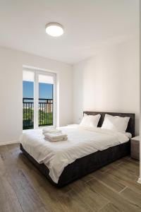 Downtown Apartment w Jacuzzi&Terrace Parkview v3