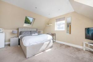 RA7C Stylish Loft Stay