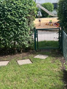 Charmante Wohnung mit Terrasse , ruhig und zentral