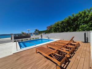 Beachfront Villa Costabella
