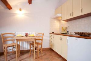 Apartment Lakefront in Punat-Insel Krk 58045