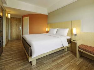 Ibis Padang