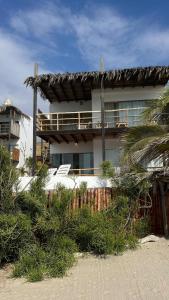 Apartamento con terraza frente al mar