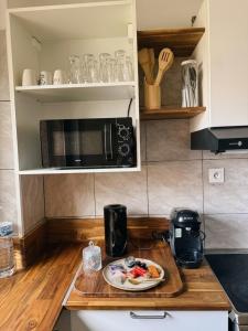 Large bright 5-room apartment4 bedrooms Metro 5 min